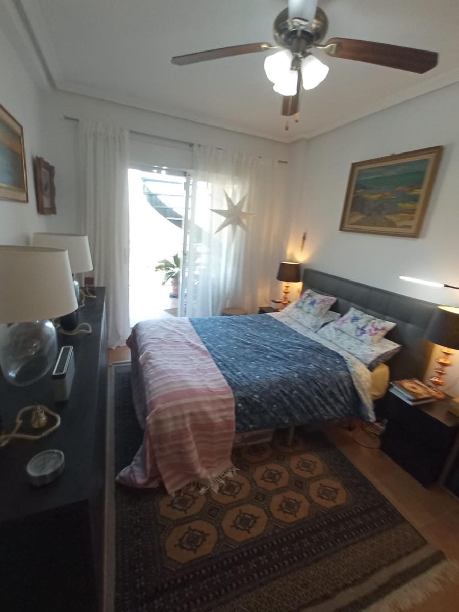 2 Zimmer Penthouse zu verkaufen in El Campello mit Pool Garage - 250.000 € (Ref: 9462109)