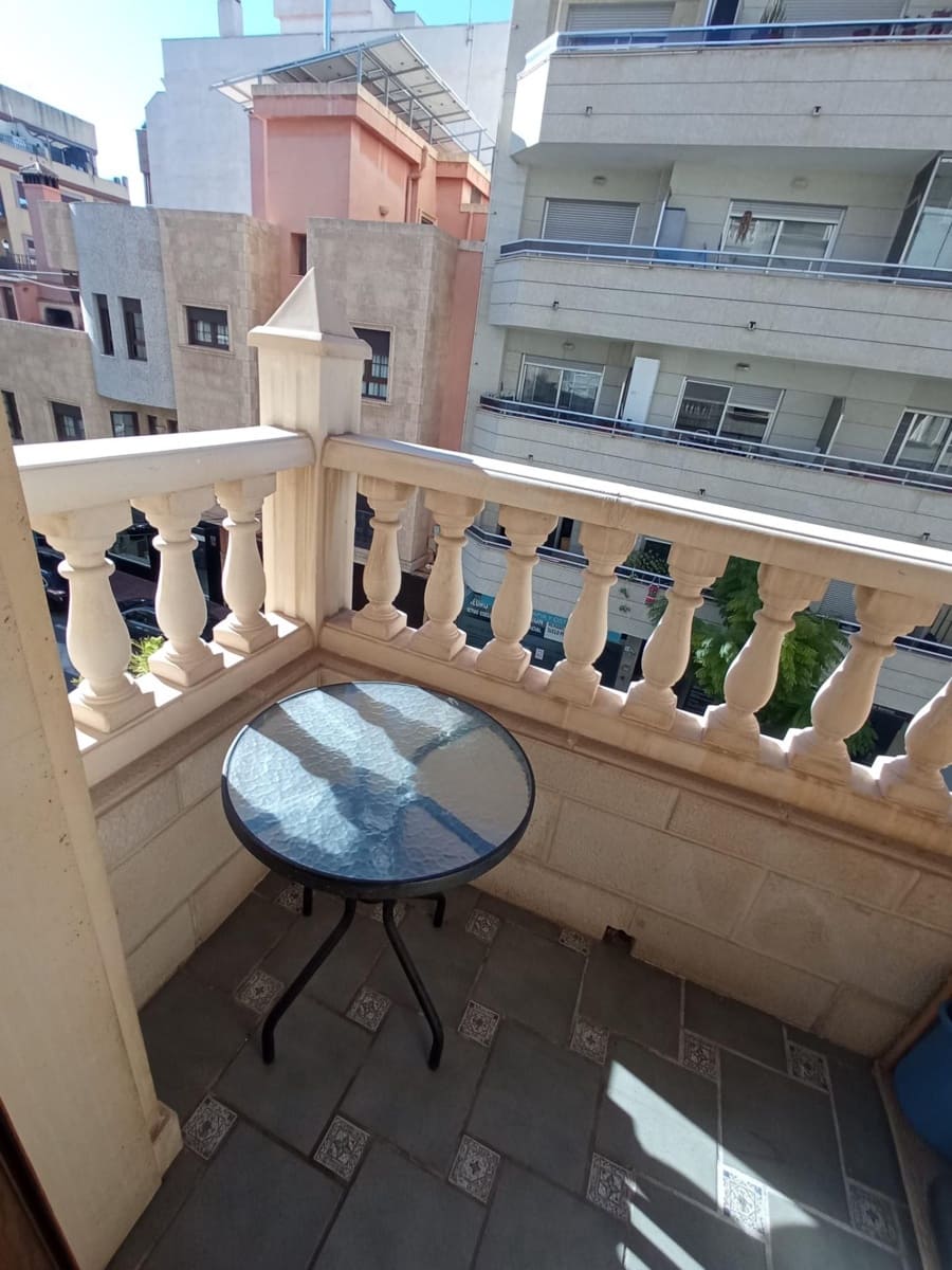 2 Zimmer Apartment zu verkaufen in Torrevieja - 153.000 € (Ref: 9499753)