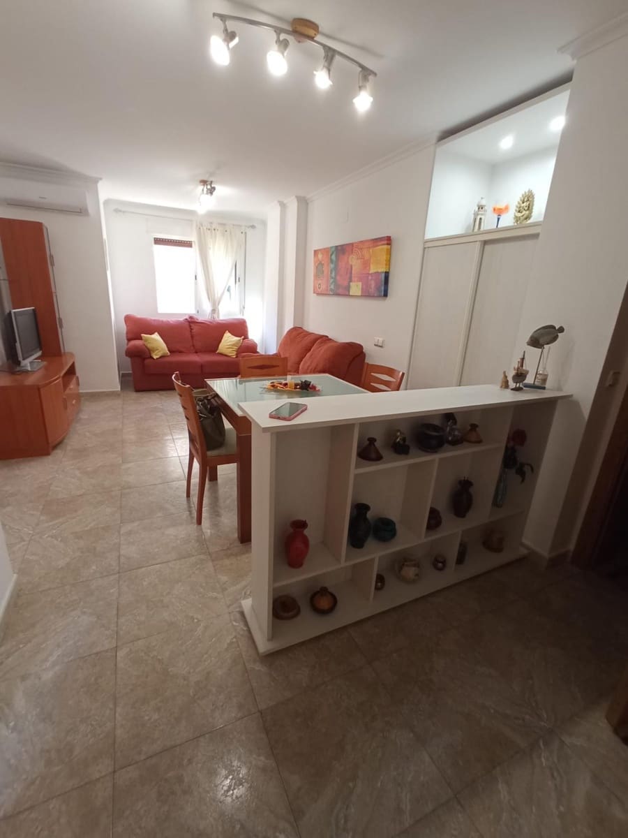 2 Zimmer Apartment zu verkaufen in Torrevieja - 153.000 € (Ref: 9499753)