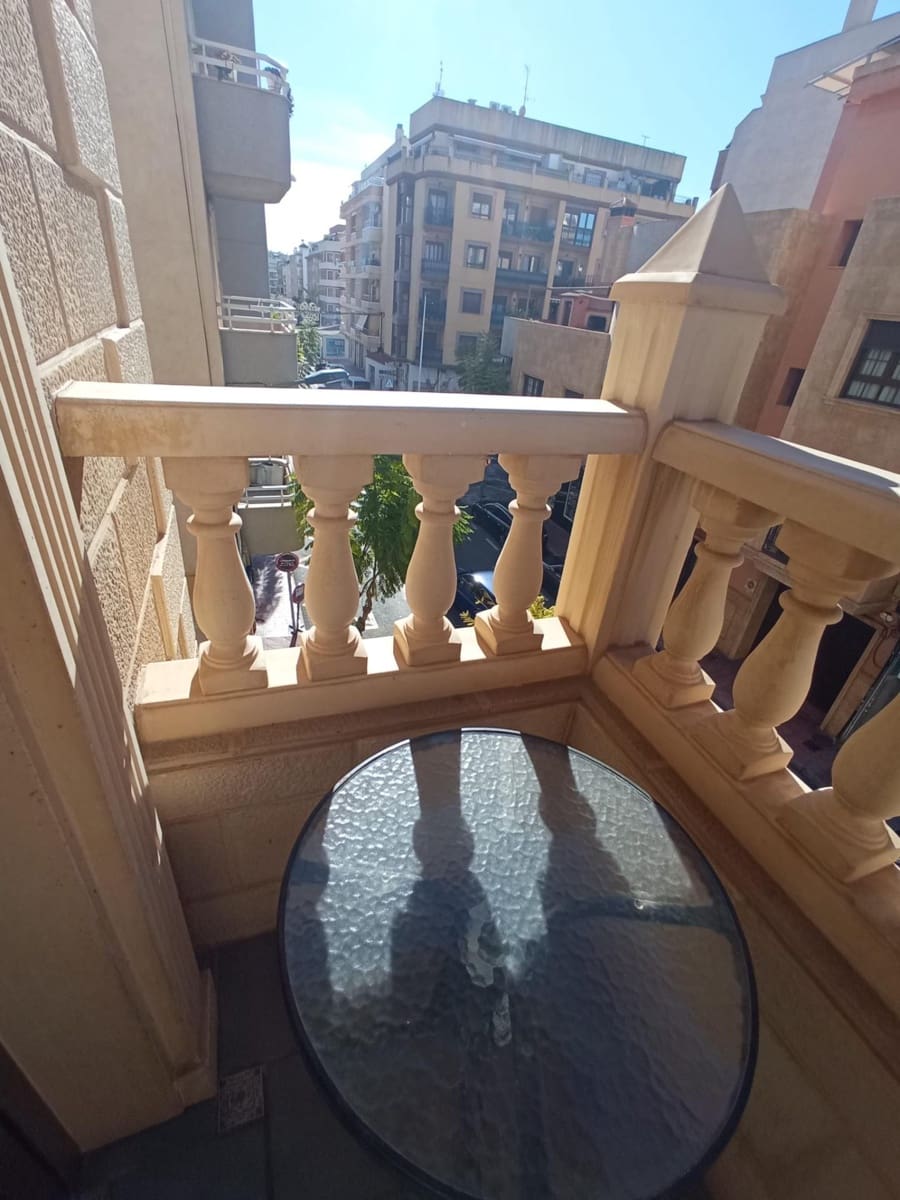 2 Zimmer Apartment zu verkaufen in Torrevieja - 153.000 € (Ref: 9499753)