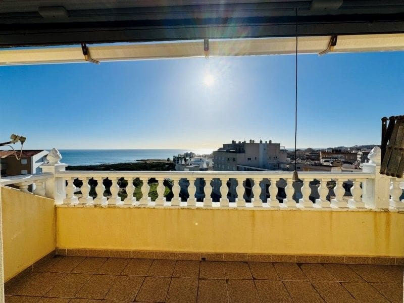 3 quarto Penthouse para venda em Guardamar del Segura com piscina garagem - 470 000 € (Ref: 9596165)