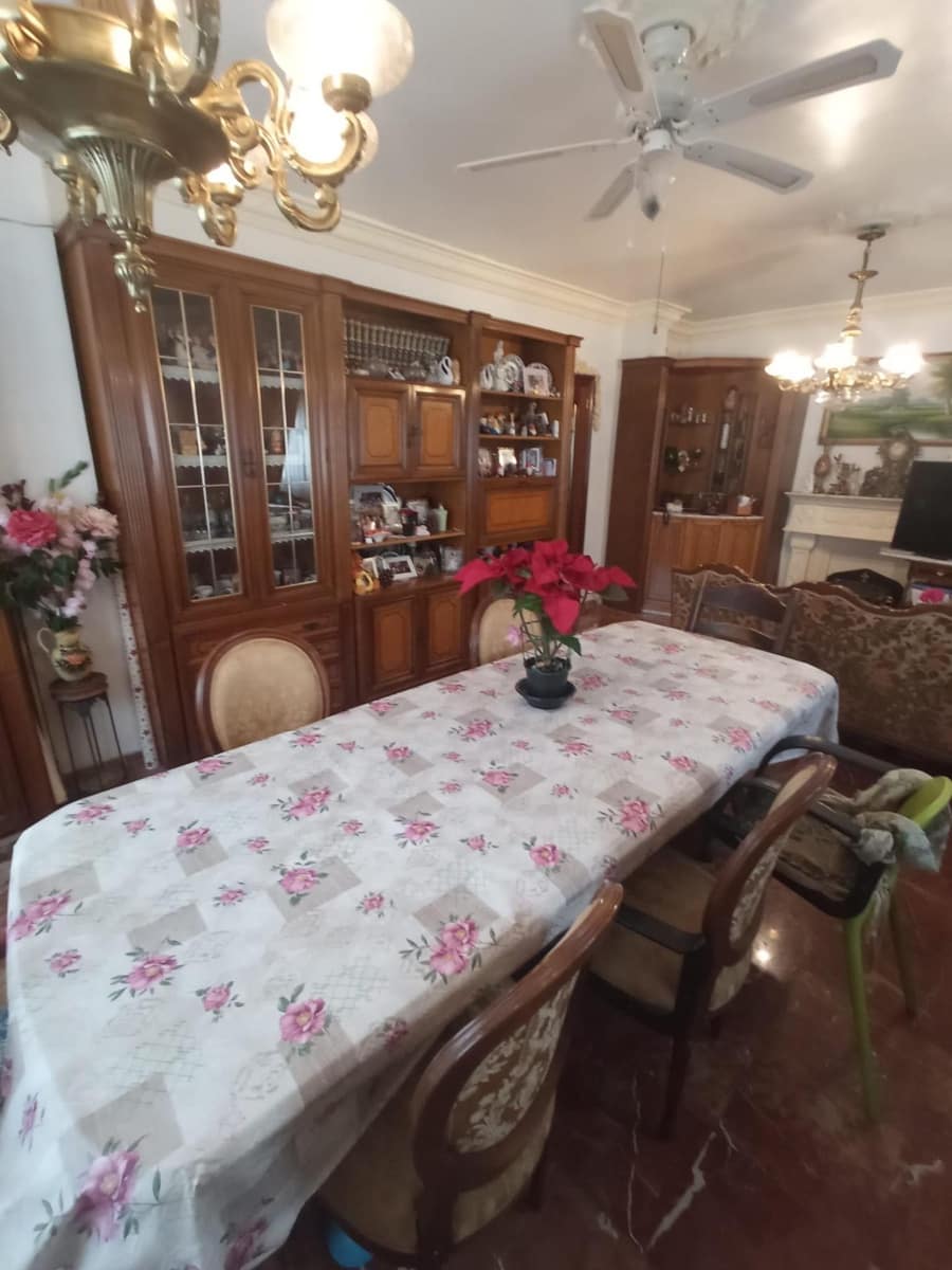 4 soveværelse Villa til salg i Muchamiel / Mutxamel med swimmingpool garage - € 350.000 (Ref: 9611568)