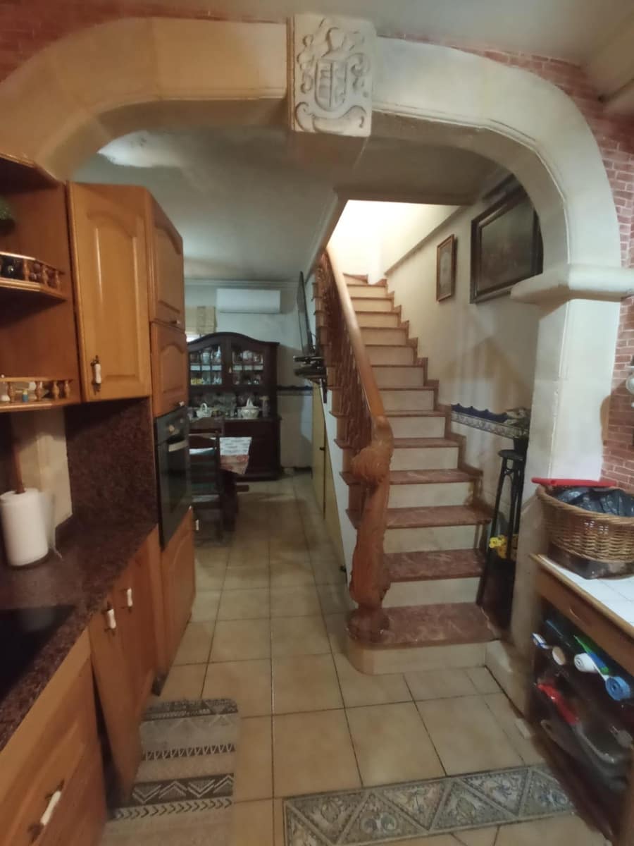 4 soveværelse Villa til salg i Muchamiel / Mutxamel med swimmingpool garage - € 350.000 (Ref: 9611568)