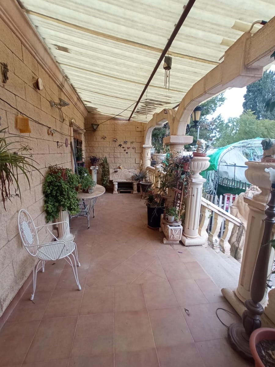 4 soveværelse Villa til salg i Muchamiel / Mutxamel med swimmingpool garage - € 350.000 (Ref: 9611568)