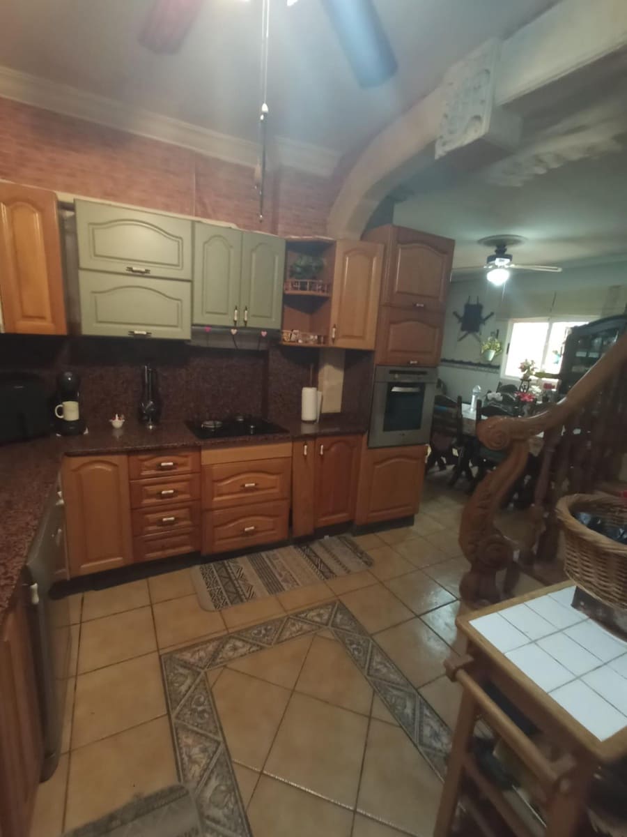 Chalet de 4 habitaciones en Muchamiel / Mutxamel en venta con piscina garaje - 350.000 € (Ref: 9611568)