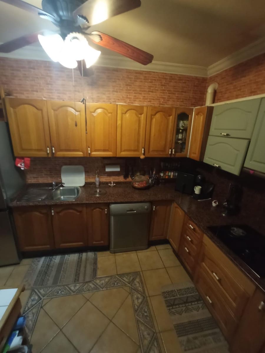 Chalet de 4 habitaciones en Muchamiel / Mutxamel en venta con piscina garaje - 350.000 € (Ref: 9611568)