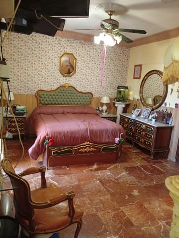 4 Zimmer Villa zu verkaufen in Muchamiel / Mutxamel mit Pool Garage - 350.000 € (Ref: 9611568)