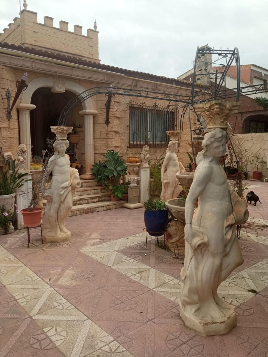 Chalet de 4 habitaciones en Muchamiel / Mutxamel en venta con piscina garaje - 350.000 € (Ref: 9611568)