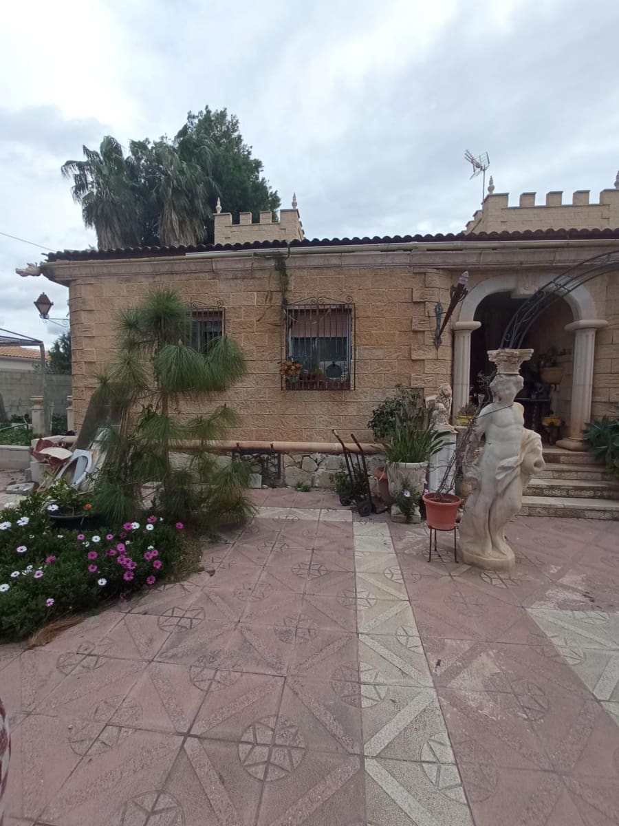 Chalet de 4 habitaciones en Muchamiel / Mutxamel en venta con piscina garaje - 350.000 € (Ref: 9611568)