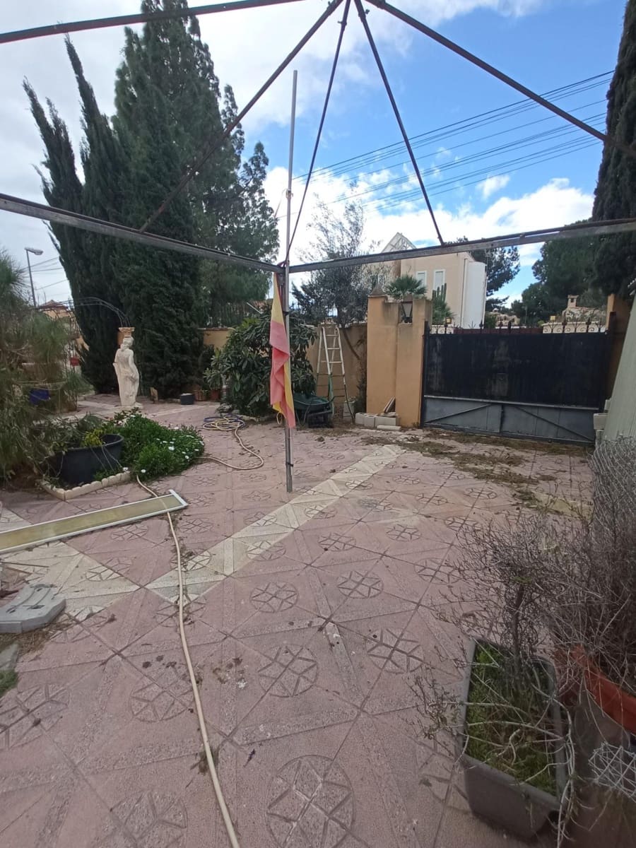 Chalet de 4 habitaciones en Muchamiel / Mutxamel en venta con piscina garaje - 350.000 € (Ref: 9611568)