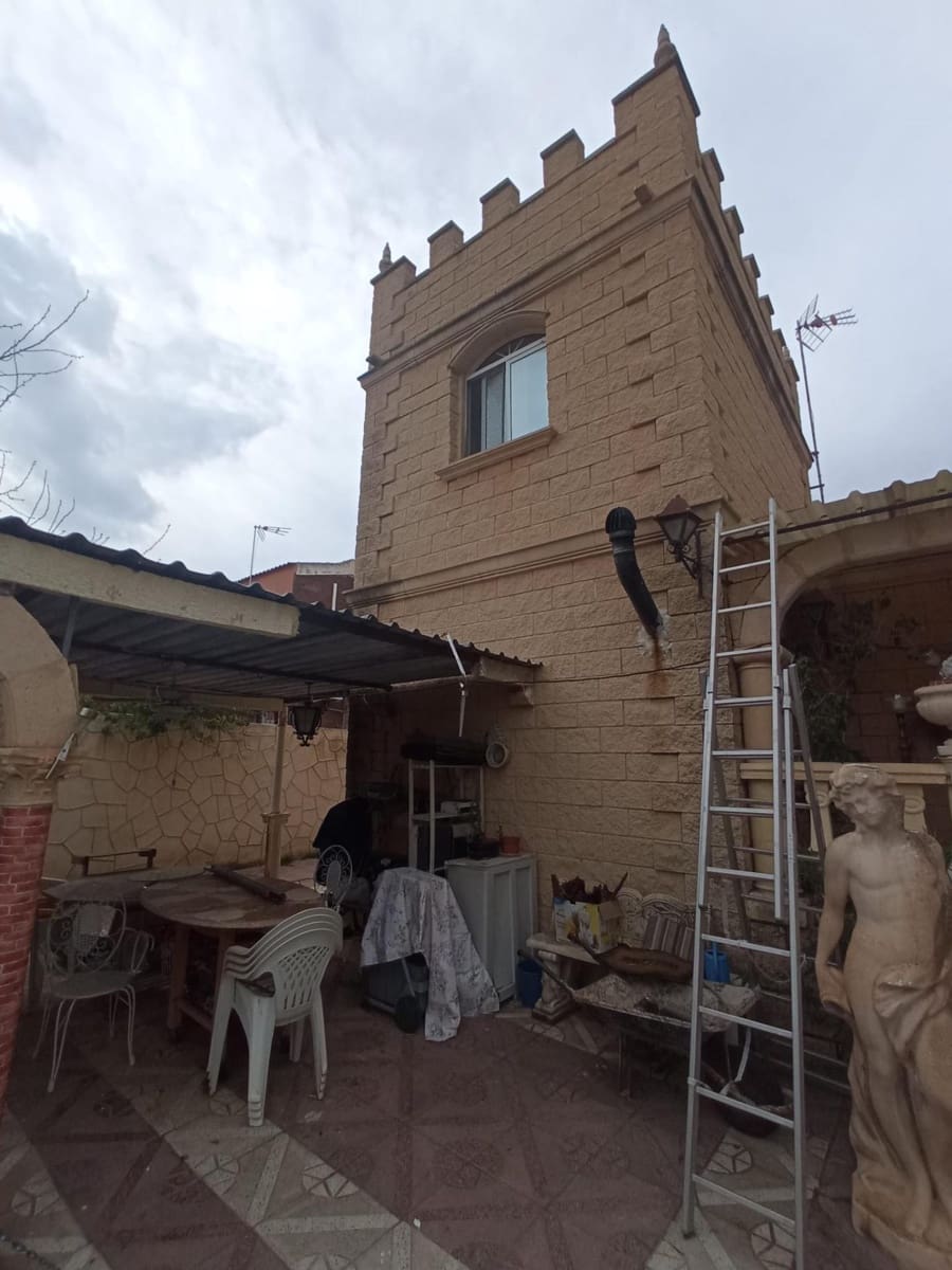 Chalet de 4 habitaciones en Muchamiel / Mutxamel en venta con piscina garaje - 350.000 € (Ref: 9611568)