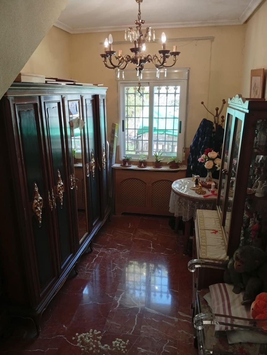 Chalet de 4 habitaciones en Muchamiel / Mutxamel en venta con piscina garaje - 350.000 € (Ref: 9611568)