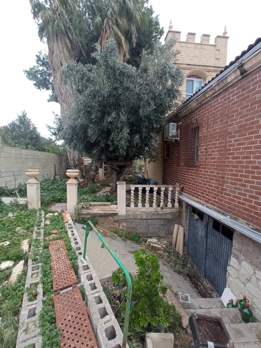 Chalet de 4 habitaciones en Muchamiel / Mutxamel en venta con piscina garaje - 350.000 € (Ref: 9611568)