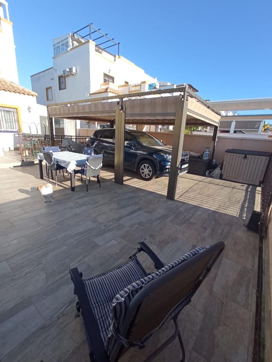 4 soverom Rekkehus til salgs i San Fulgencio med svømmebasseng garasje - € 238 000 (Ref: 9748080)