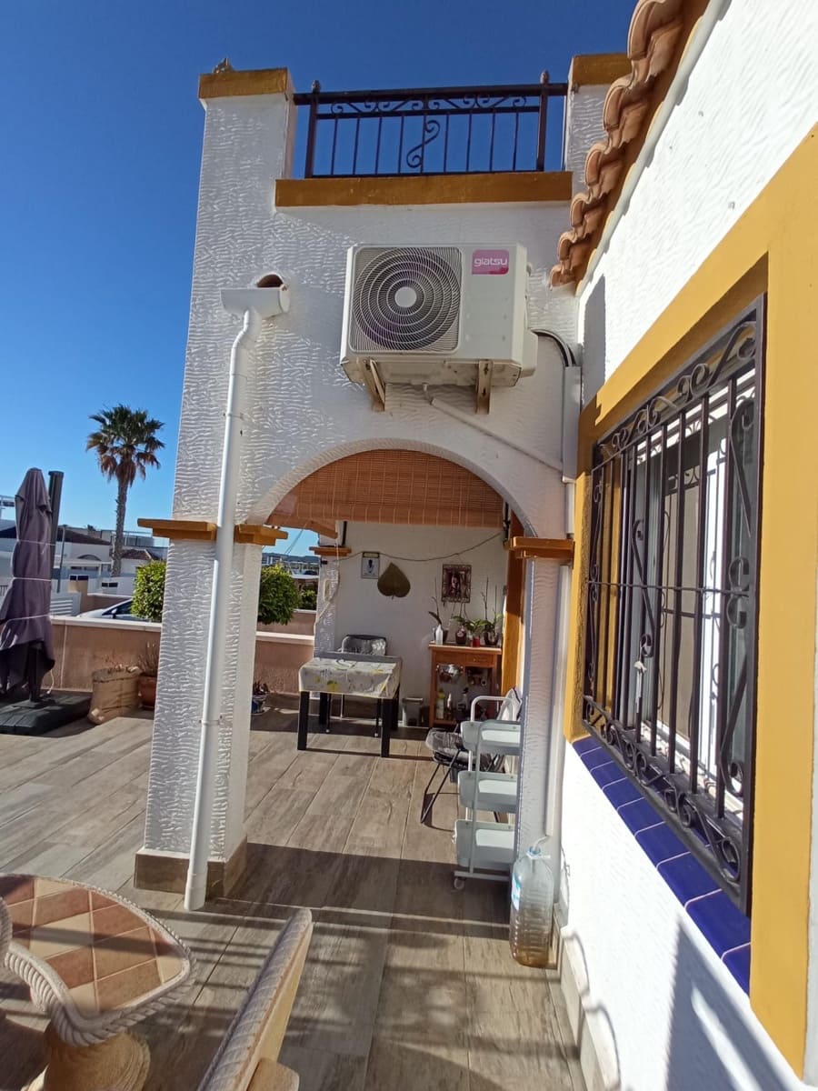 4 bedroom Terraced Villa for sale in San Fulgencio with pool garage - € 238,000 (Ref: 9748080)