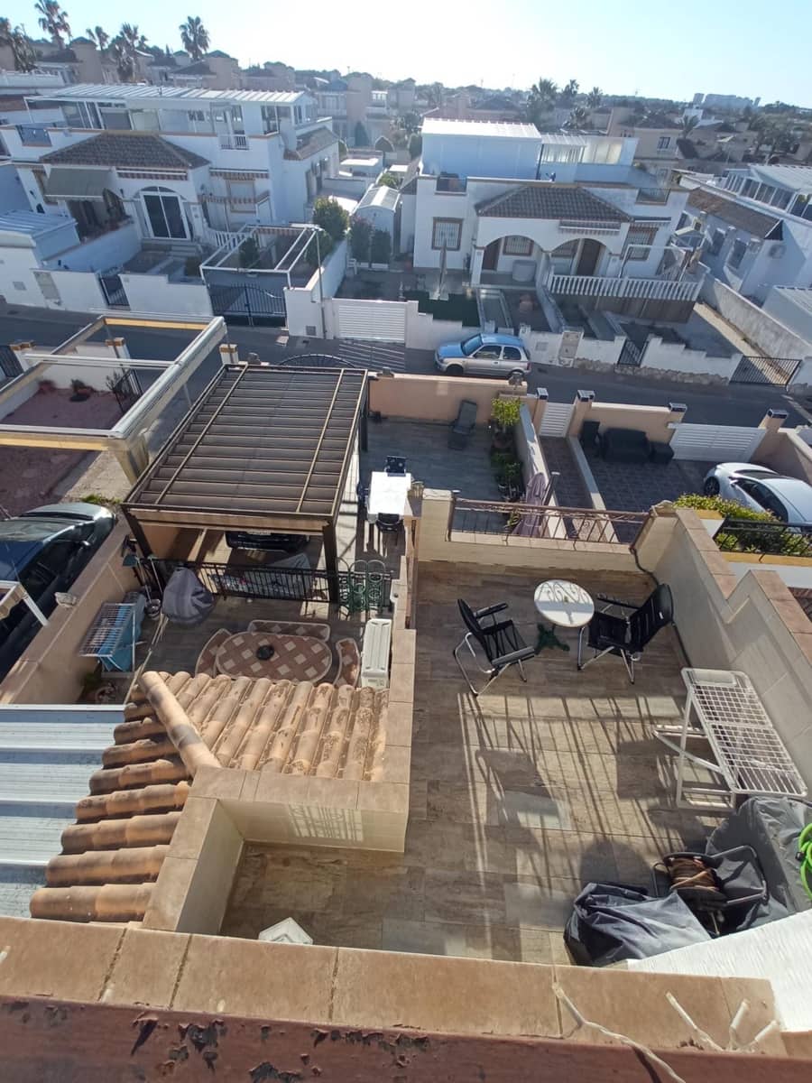 4 bedroom Terraced Villa for sale in San Fulgencio with pool garage - € 238,000 (Ref: 9748080)