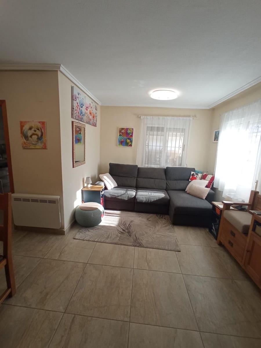 4 soveværelse Rækkehus til salg i San Fulgencio med swimmingpool garage - € 238.000 (Ref: 9748080)