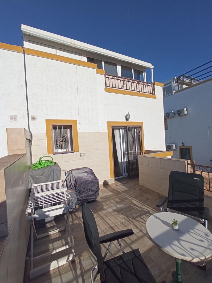 4 soveværelse Rækkehus til salg i San Fulgencio med swimmingpool garage - € 238.000 (Ref: 9748080)