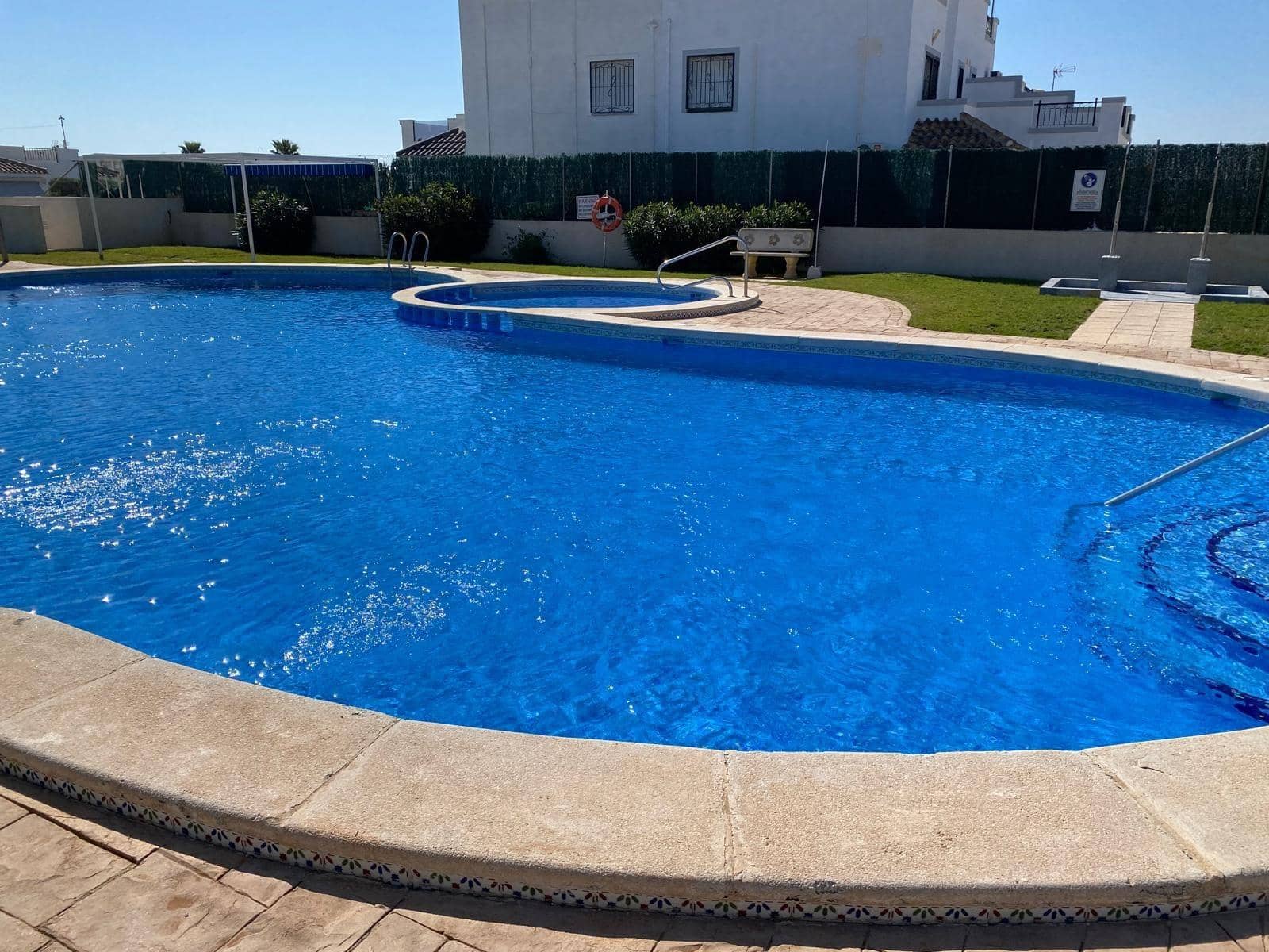 4 soveværelse Rækkehus til salg i San Fulgencio med swimmingpool garage - € 238.000 (Ref: 9748080)