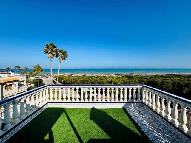 2 makuuhuone Huoneisto myytävänä paikassa El Moncayo - El Pòrtic, Guardamar del Segura mukana 
autotalli - 450 000 € (Ref: 9784067)