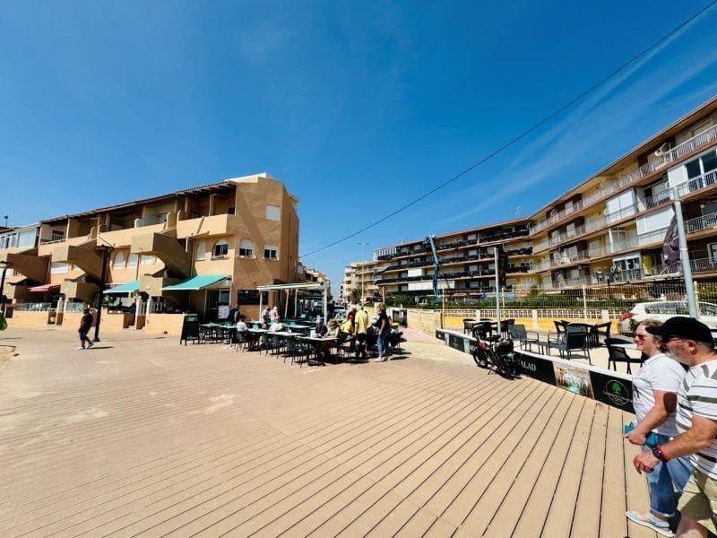 2 bedroom Apartment for sale in Torrevieja - € 154,000 (Ref: 9813838)
