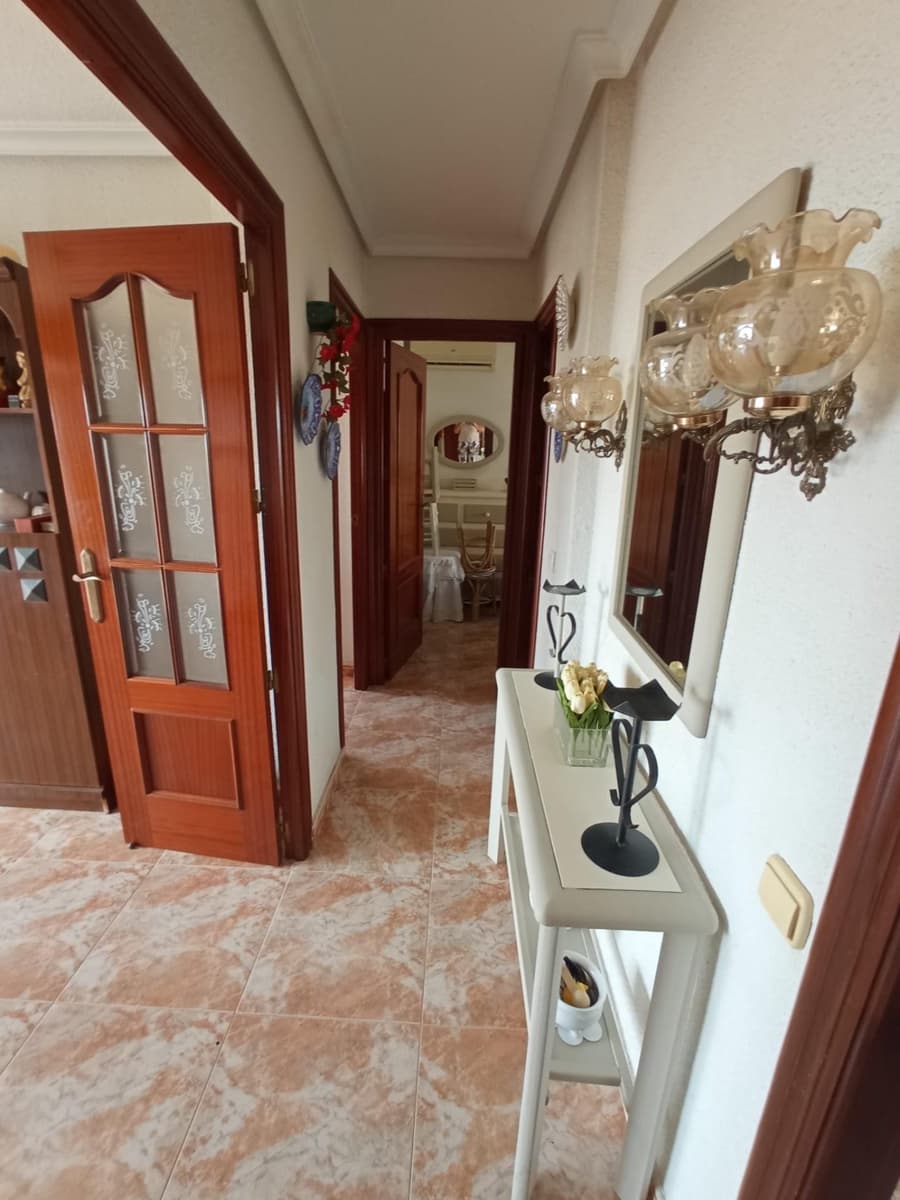 2 Zimmer Apartment zu verkaufen in Torrevieja - 139.000 € (Ref: 9970625)