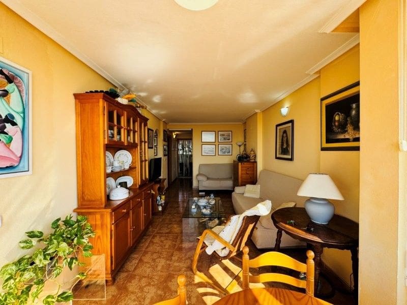 2 slaapkamer Appartement te koop in Torrevieja met zwembad garage - € 175.000 (Ref: 9995147)