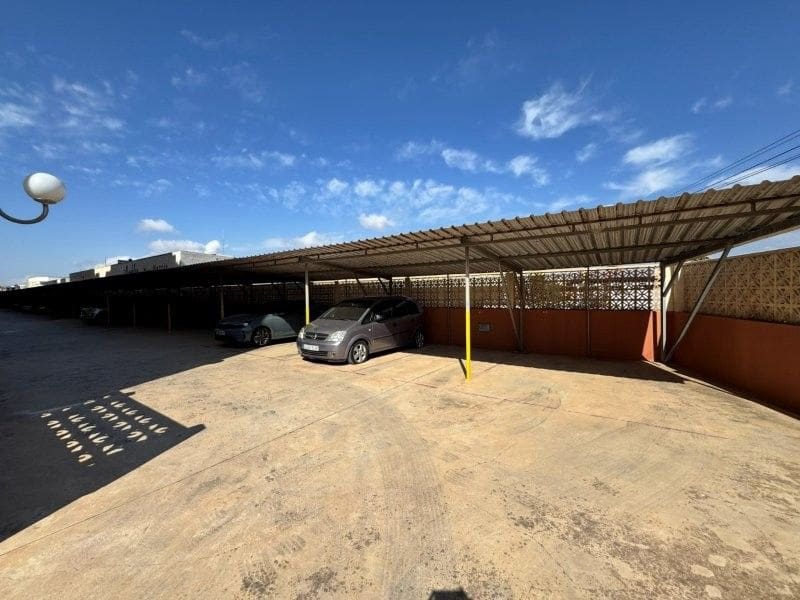 2 slaapkamer Appartement te koop in Torrevieja met zwembad garage - € 175.000 (Ref: 9995147)