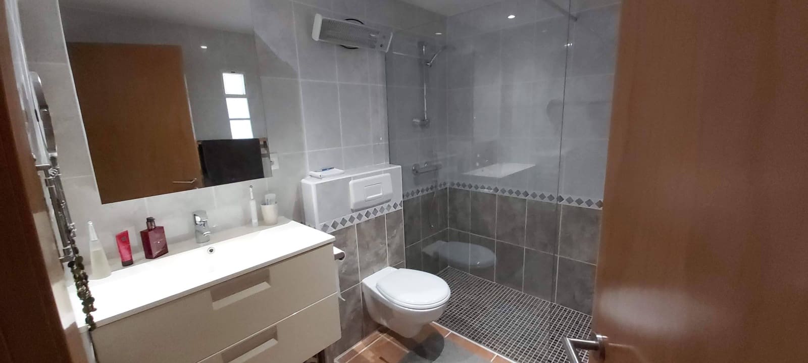 9 makuuhuone Majatalo/aamiaismajoitus myytävänä paikassa Calig mukana uima-altaan 
autotalli - 755 000 € (Ref: 7517493)