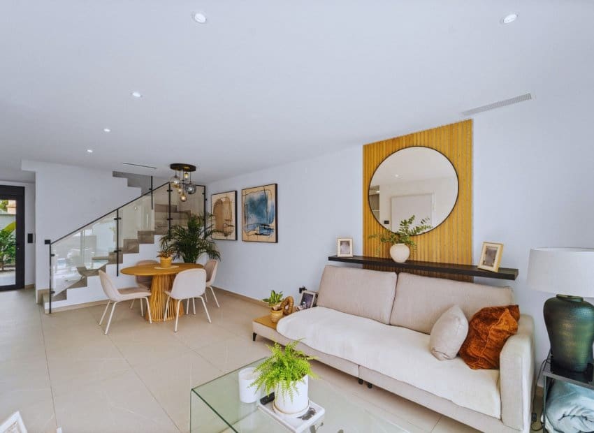 3 quarto Moradia para venda em Los Montesinos com piscina - 425 000 € (Ref: 10029090)