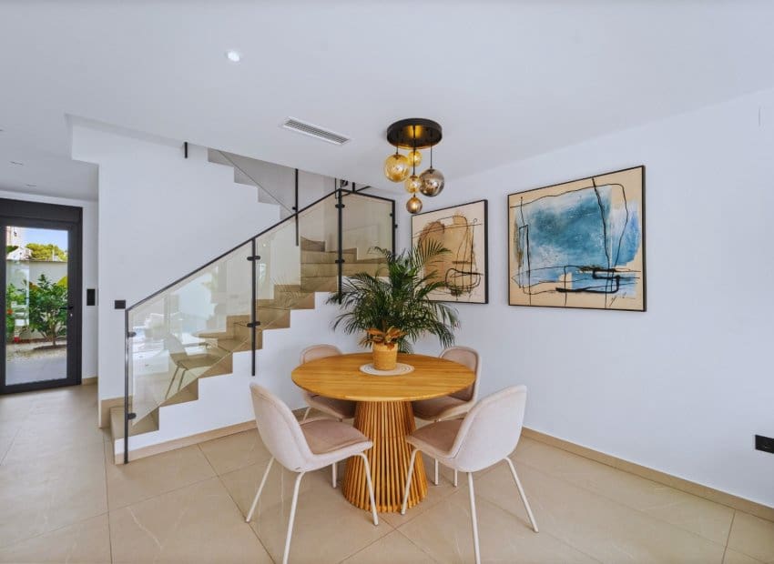 3 quarto Moradia para venda em Los Montesinos com piscina - 425 000 € (Ref: 10029090)