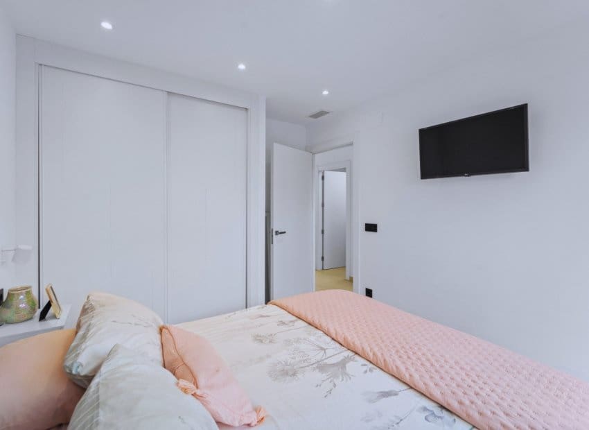 3 quarto Moradia para venda em Los Montesinos com piscina - 425 000 € (Ref: 10029090)
