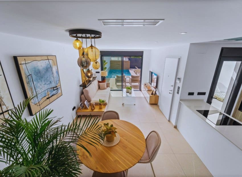 3 quarto Moradia para venda em Los Montesinos com piscina - 425 000 € (Ref: 10029090)