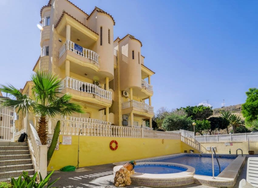3 Zimmer Apartment zu verkaufen in Guardamar del Segura mit Pool - 269.900 € (Ref: 10168870)