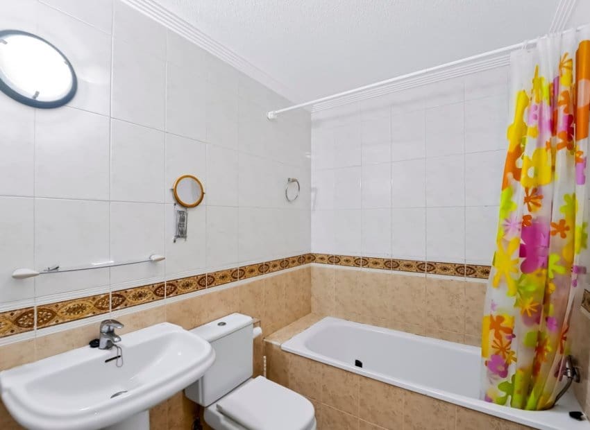 3 Zimmer Apartment zu verkaufen in Guardamar del Segura mit Pool - 269.900 € (Ref: 10168870)