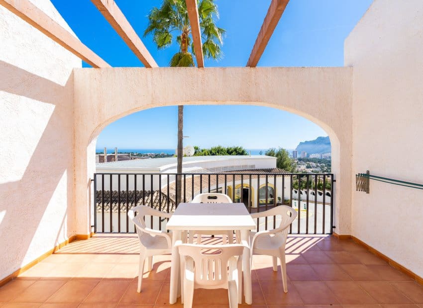 Apartamento de 2 habitaciones en Calpe / Calp en venta con piscina garaje - 240.000 € (Ref: 10168871)