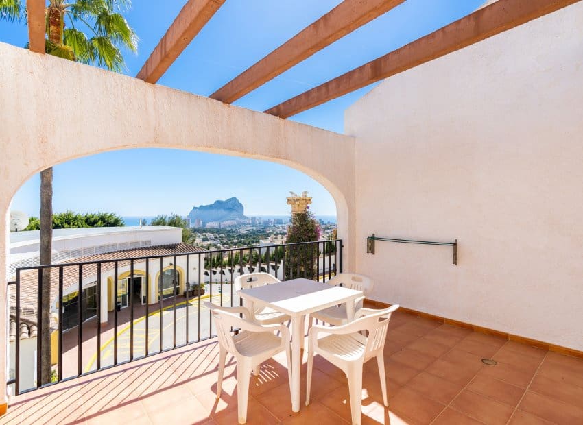Apartamento de 2 habitaciones en Calpe / Calp en venta con piscina garaje - 240.000 € (Ref: 10168871)