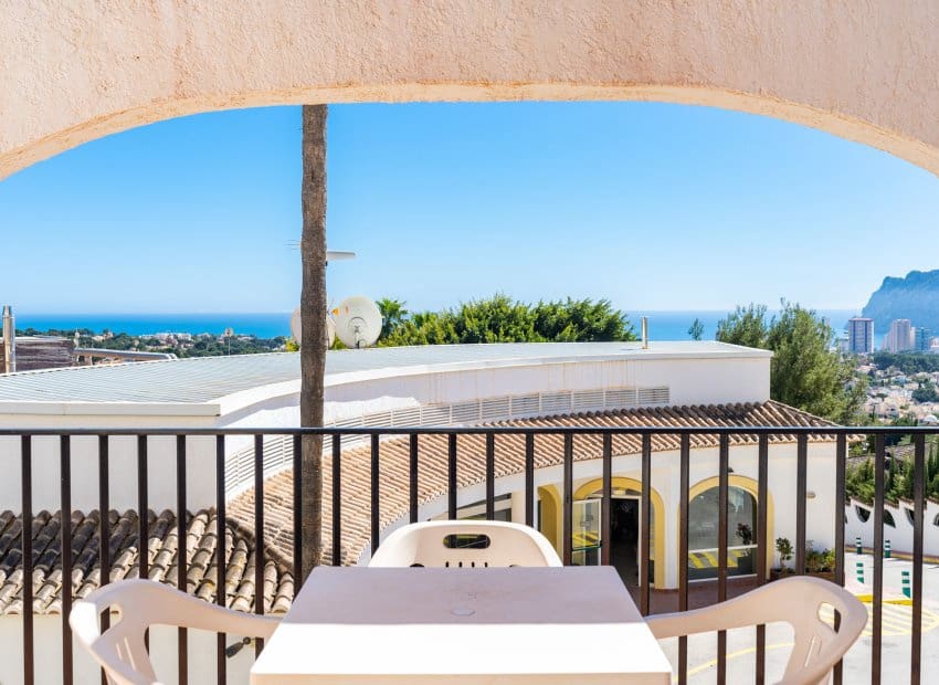 Apartamento de 2 habitaciones en Calpe / Calp en venta con piscina garaje - 240.000 € (Ref: 10168871)