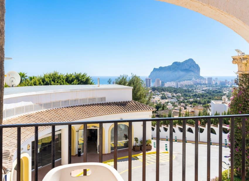 Apartamento de 2 habitaciones en Calpe / Calp en venta con piscina garaje - 240.000 € (Ref: 10168871)