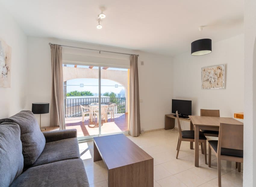 Apartamento de 2 habitaciones en Calpe / Calp en venta con piscina garaje - 240.000 € (Ref: 10168871)