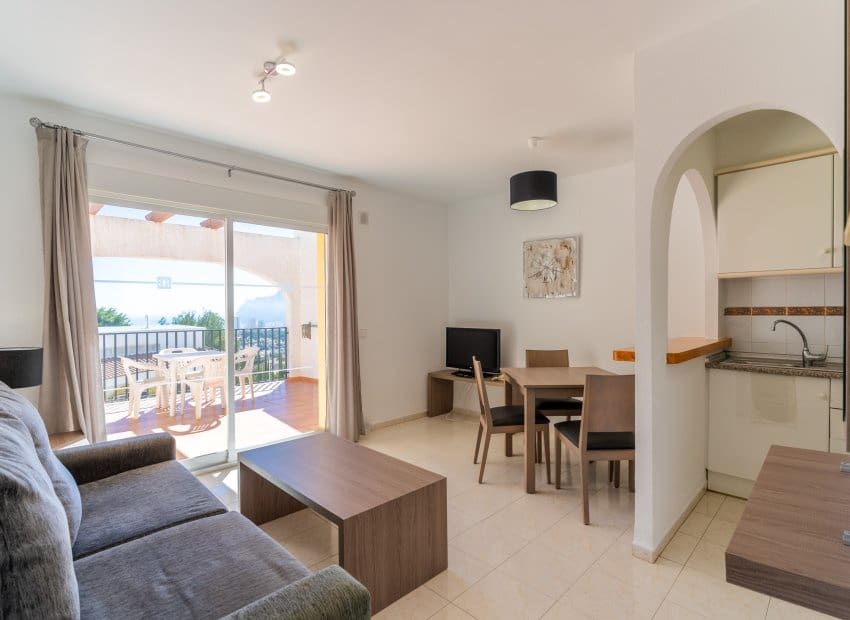 Apartamento de 2 habitaciones en Calpe / Calp en venta con piscina garaje - 240.000 € (Ref: 10168871)