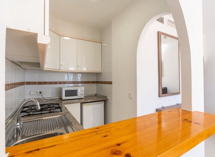 Apartamento de 2 habitaciones en Calpe / Calp en venta con piscina garaje - 240.000 € (Ref: 10168871)