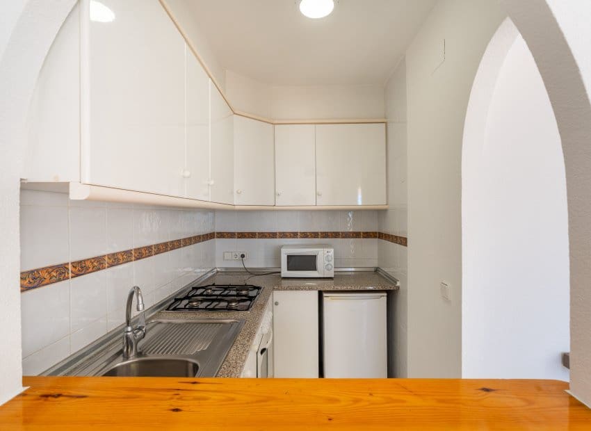 Apartamento de 2 habitaciones en Calpe / Calp en venta con piscina garaje - 240.000 € (Ref: 10168871)