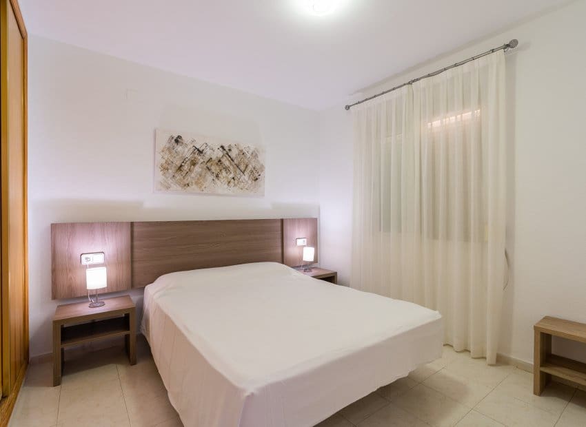 Apartamento de 2 habitaciones en Calpe / Calp en venta con piscina garaje - 240.000 € (Ref: 10168871)