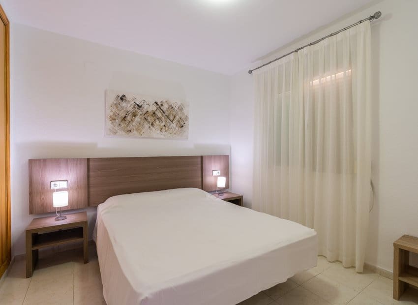 Apartamento de 2 habitaciones en Calpe / Calp en venta con piscina garaje - 240.000 € (Ref: 10168871)