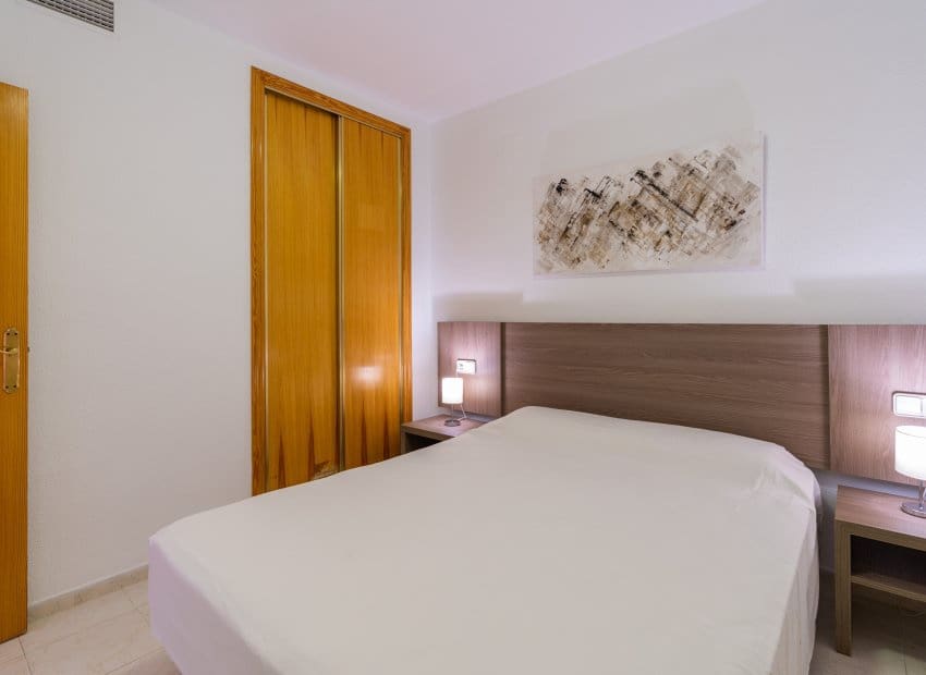 Apartamento de 2 habitaciones en Calpe / Calp en venta con piscina garaje - 240.000 € (Ref: 10168871)