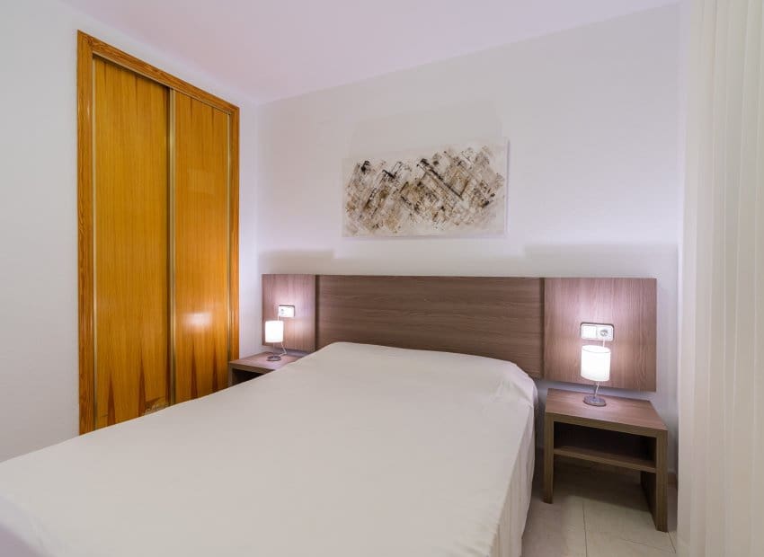 Apartamento de 2 habitaciones en Calpe / Calp en venta con piscina garaje - 240.000 € (Ref: 10168871)