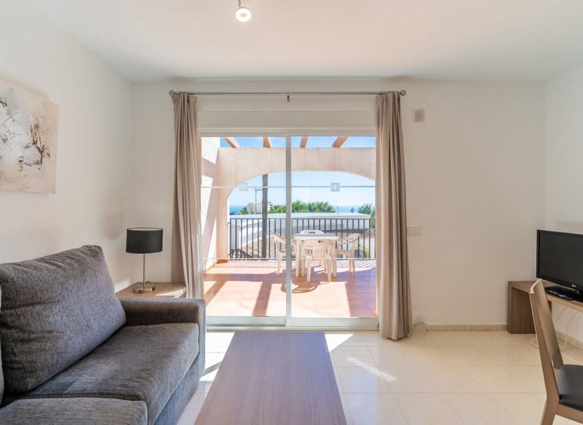 Apartamento de 2 habitaciones en Calpe / Calp en venta con piscina garaje - 240.000 € (Ref: 10168871)