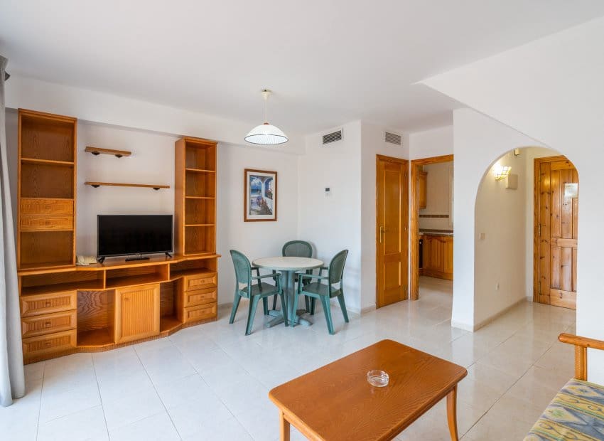 Apartamento de 2 habitaciones en Calpe / Calp en venta con piscina garaje - 240.000 € (Ref: 10168871)