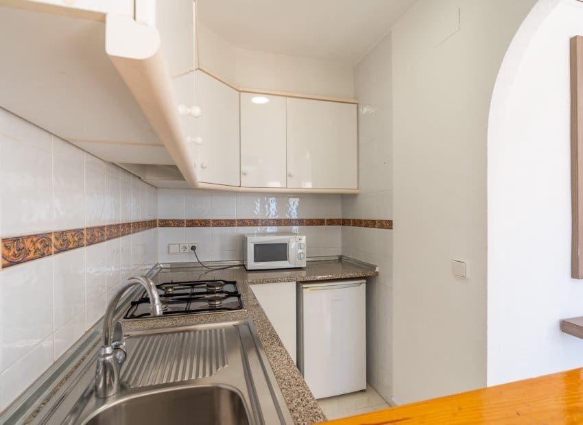 Apartamento de 2 habitaciones en Calpe / Calp en venta con piscina garaje - 240.000 € (Ref: 10168871)